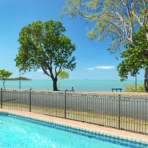 Whitsunday Waterfront 3* Airlie Beach